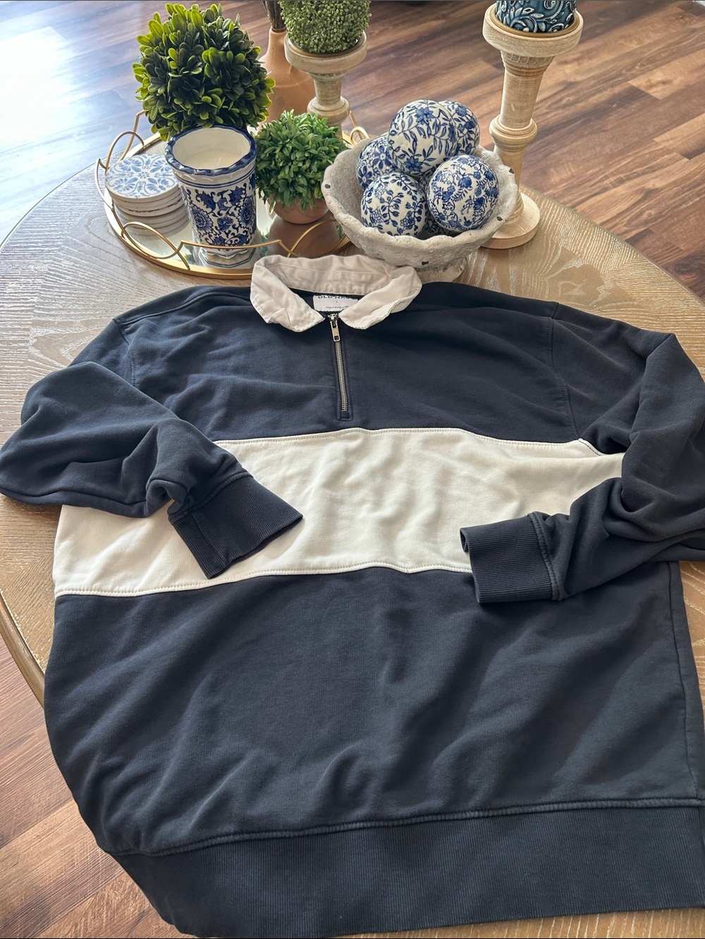 Old Navy Blue & White Quarter-Zip Rugby Sweater Men’s Large